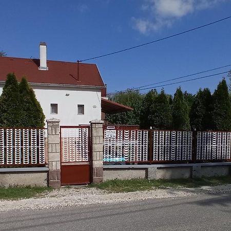 Вилла Vizkoezeli 2-5 Fos Nyaralo Абрахамхедь Экстерьер фото